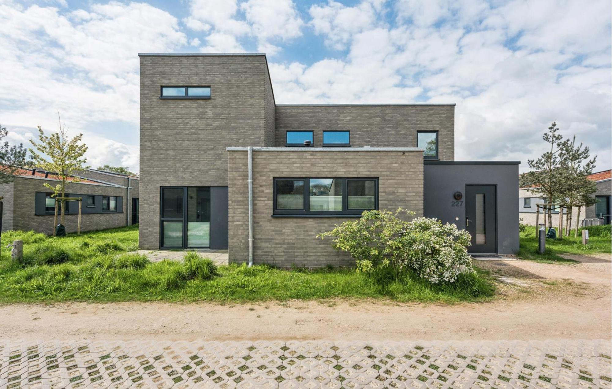 Cozy Home In Lembruch-Duemmer See With Sauna Kültér fotó
