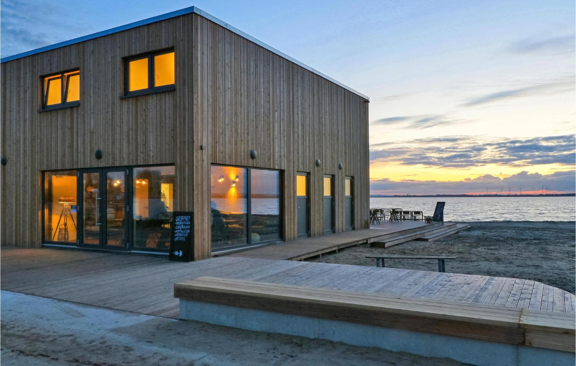 Cozy Home In Lembruch-Duemmer See With Sauna Kültér fotó